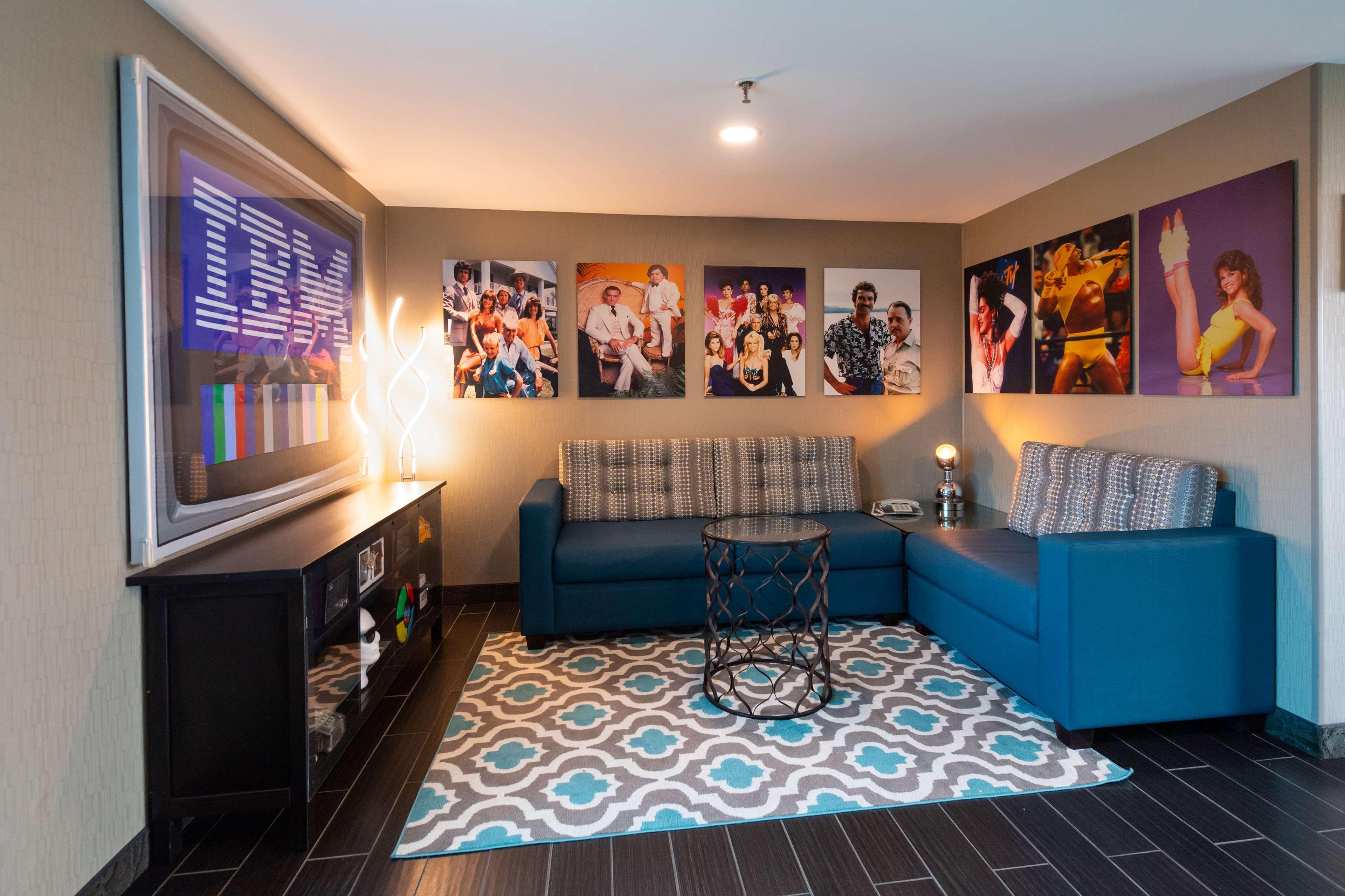 The Verve Boston Natick, Tapestry Collection By Hilton Εξωτερικό φωτογραφία